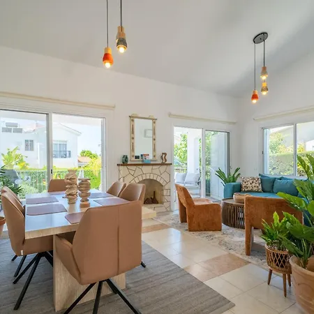 Palm Haven Coral Bay | Private Pool *
