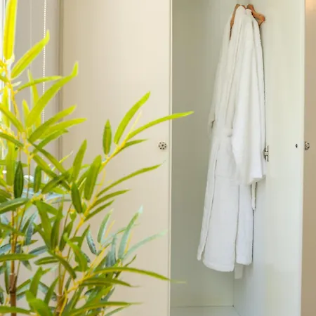 Semesterbostad Palm Haven Coral Bay | Private Pool Pégeia